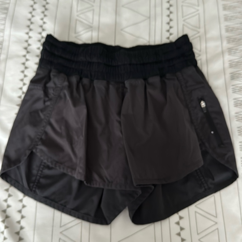 Lululemon Tracker III